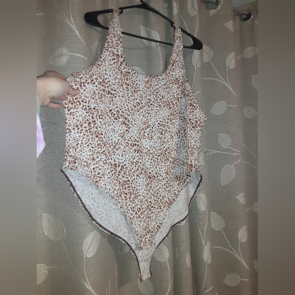 Old Navy Leopard Print Bodysuit XXL